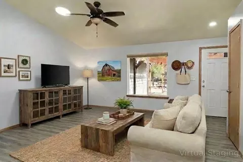 Living - 14866 Bluegrass Loop, Sisters, OR 97759 photo 1 of 1