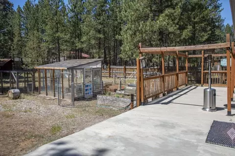 Exterior - 14866 Bluegrass Loop, Sisters, OR 97759 photo 3 of 7