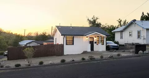 705 Cook St, Klamath Falls, OR 97601