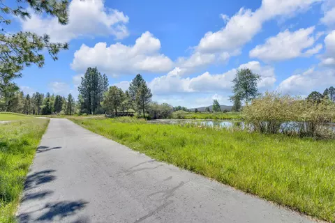 Other - 17654 Pinnacle Ln # 18, Sunriver, OR 97707 photo 2 of 2
