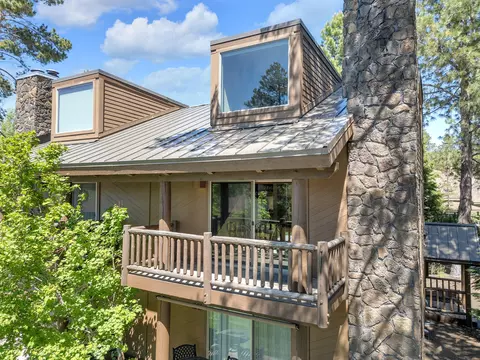 Exterior - 17654 Pinnacle Ln # 18, Sunriver, OR 97707 photo 2 of 8