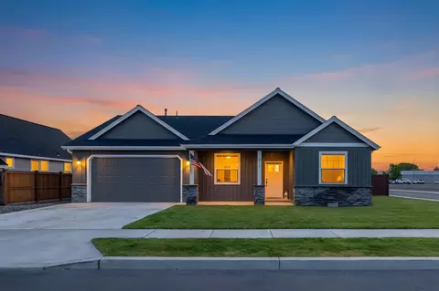 317 SE Pioneer Dr, Prineville, OR 97754