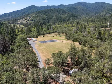 10552 Williams Hwy, Grants Pass, OR 97527