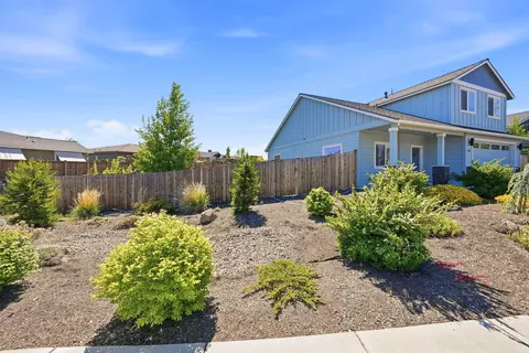 4722 SW Zenith Ave, Redmond, OR 97756