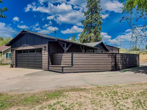 2211 California Ave, Klamath Falls, OR 97601