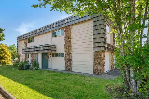 2727 Gateway St #18, Springfield, OR 97477