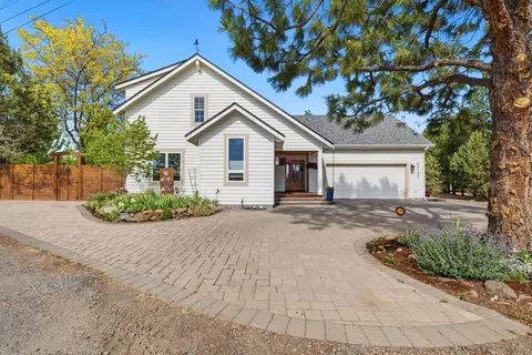 20123 Elder Ln, Bend, OR 97703