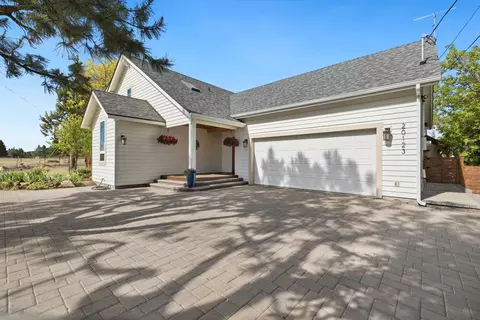 Exterior - 20123 Elder Ln, Bend, OR 97703 photo 7 of 14