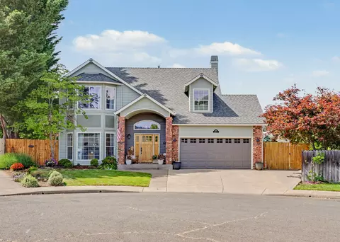 575 Carriage Ct, Jacksonville, OR 97530