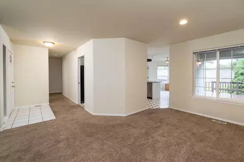 Living - 3389 NE Stonebrook Loop, Bend, OR 97701 photo 2 of 3
