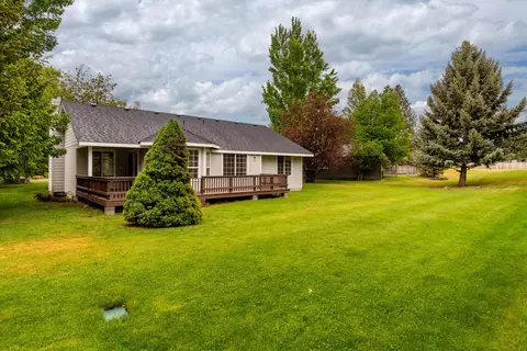 Exterior - 3389 NE Stonebrook Loop, Bend, OR 97701 photo 5 of 9