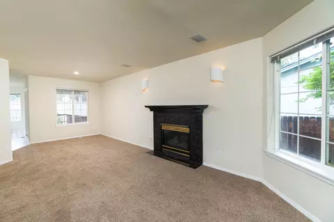Living - 3389 NE Stonebrook Loop, Bend, OR 97701 photo 3 of 3