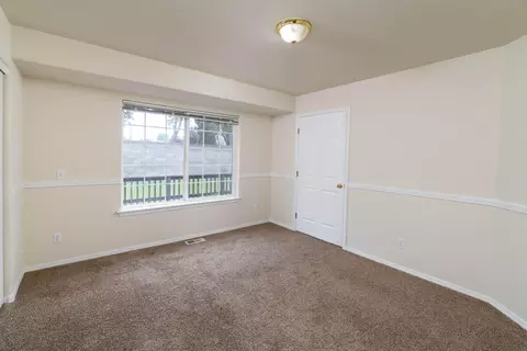 Bedroom - 3389 NE Stonebrook Loop, Bend, OR 97701 photo 1 of 4
