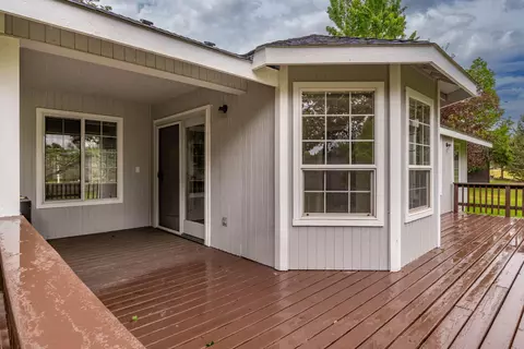Exterior - 3389 NE Stonebrook Loop, Bend, OR 97701 photo 4 of 9