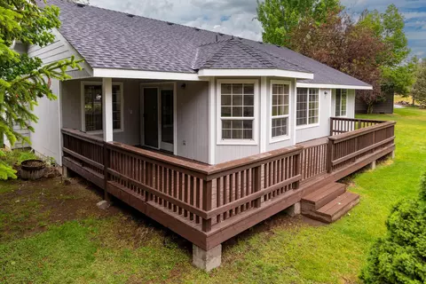 Exterior - 3389 NE Stonebrook Loop, Bend, OR 97701 photo 8 of 9