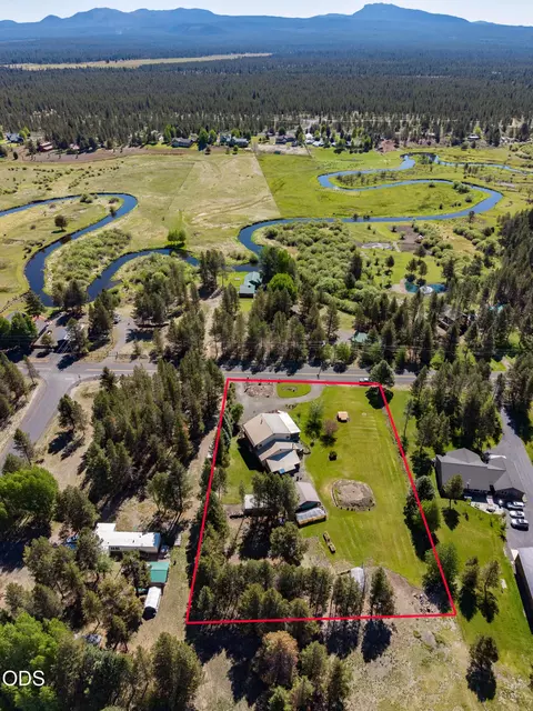 View/Area - 52971 Bridge Dr, La Pine, OR 97739 photo 1 of 4