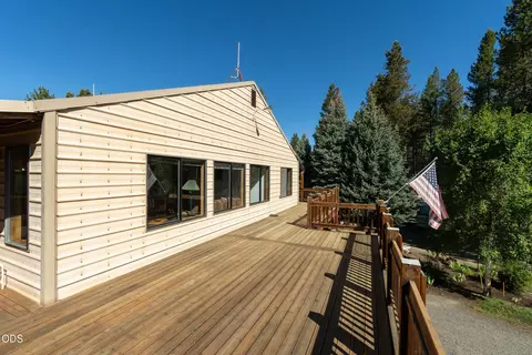 Exterior - 52971 Bridge Dr, La Pine, OR 97739 photo 4 of 7