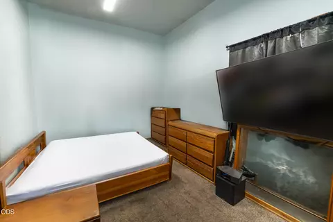 Bedroom - 52971 Bridge Dr, La Pine, OR 97739 photo 2 of 2