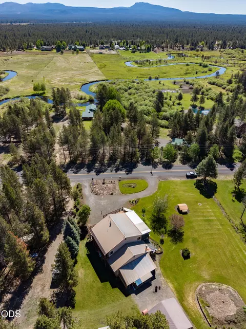 View/Area - 52971 Bridge Dr, La Pine, OR 97739 photo 4 of 4
