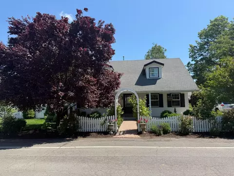 181 Mountain View Pl, Grants Pass, OR 97527