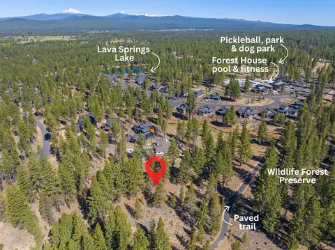 18247 Basalt Ln, Bend, OR 97707