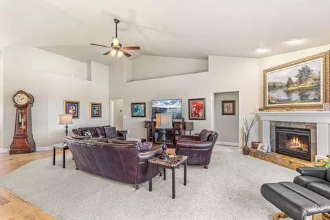 Other - 161 Skyhawk Dr, Eagle Point, OR 97524 photo 3 of 11