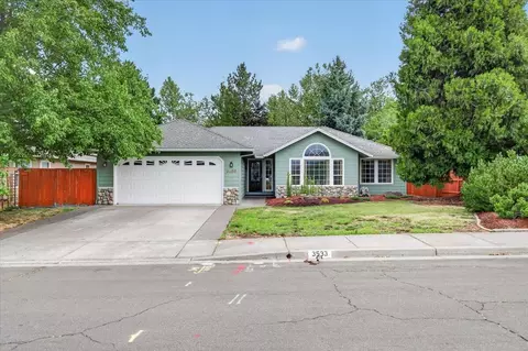 3533 Alderwood Dr, Medford, OR 97504