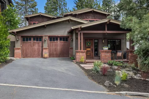 2216 NW 6th St, Bend, OR 97703
