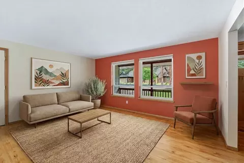 557 E Tyee Dr, Sisters, OR 97759 photo 6