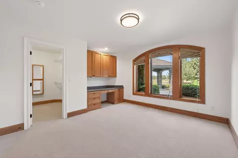 Bedroom - 20180 Winston Loop, Bend, OR 97703 photo 4 of 8