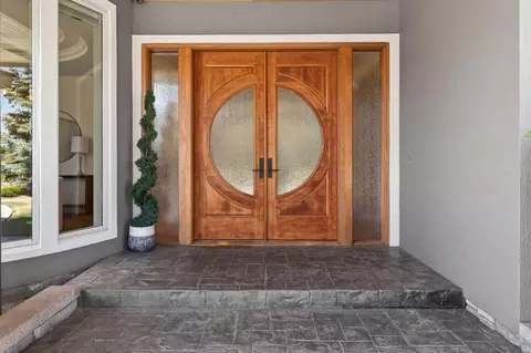 Entry Way - 20180 Winston Loop, Bend, OR 97703 photo 1 of 2