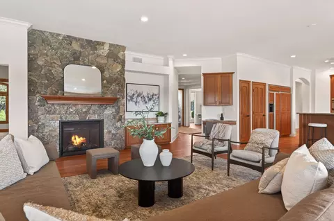 Living - 20180 Winston Loop, Bend, OR 97703 photo 3 of 4