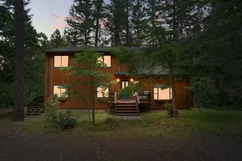 4046 Little Applegate Rd, Jacksonville, OR 97530