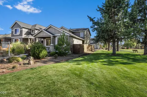 Exterior - 20909 Sotra Loop, Bend, OR 97702 photo 2 of 17