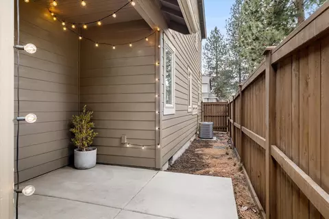 Exterior - 20909 Sotra Loop, Bend, OR 97702 photo 7 of 11
