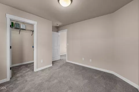 Bedroom - 20909 Sotra Loop, Bend, OR 97702 photo 4 of 10
