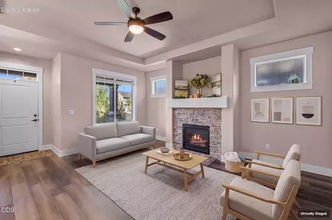 Living - 20909 Sotra Loop, Bend, OR 97702 photo 3 of 4