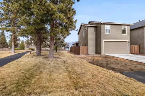 Exterior - 20909 Sotra Loop, Bend, OR 97702 photo 3 of 11