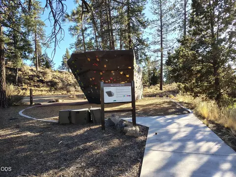 Exterior - 20909 Sotra Loop, Bend, OR 97702 photo 14 of 17