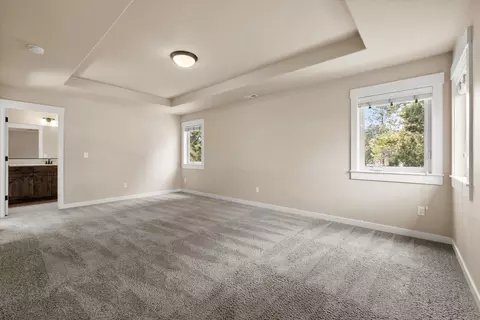 Bedroom - 20909 Sotra Loop, Bend, OR 97702 photo 4 of 8