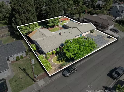2930 Bailey Ave, Medford, OR 97504