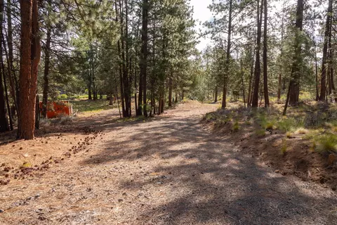 19787 Foster Ln, Bend, OR 97702 photo 41
