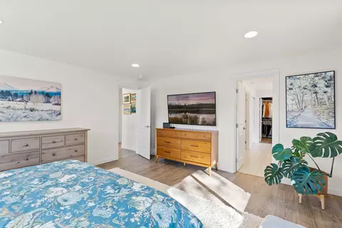 Bedroom - 20429 SE Senden Ln, Bend, OR 97702 photo 2 of 6