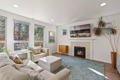 Living - 20429 SE Senden Ln, Bend, OR 97702 photo 1 of 3