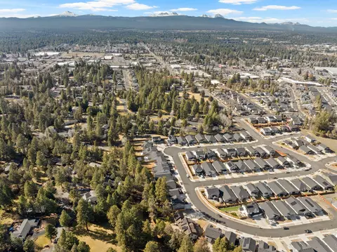 View/Area - 20429 SE Senden Ln, Bend, OR 97702 photo 3 of 4