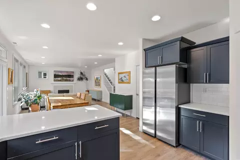 Kitchen - 20429 SE Senden Ln, Bend, OR 97702 photo 4 of 5