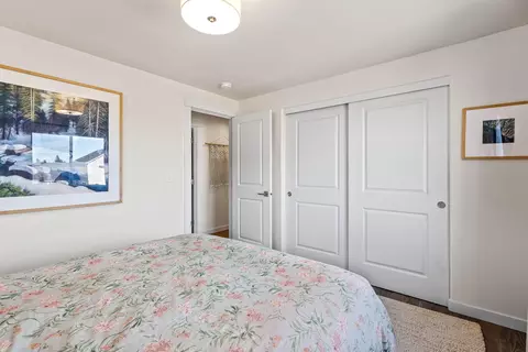 Bedroom - 20429 SE Senden Ln, Bend, OR 97702 photo 6 of 6