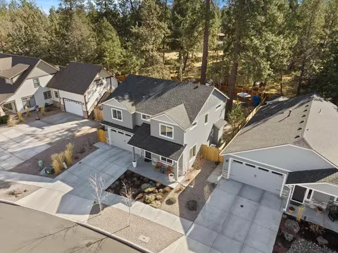 View/Area - 20429 SE Senden Ln, Bend, OR 97702 photo 1 of 4
