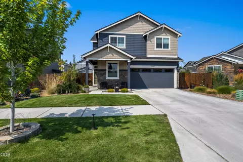 Exterior - 21182 Thomas Dr, Bend, OR 97702 photo 7 of 7