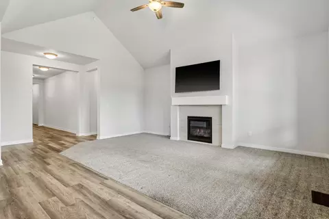 Living - 51925 Campfire Dr, La Pine, OR 97739 photo 1 of 5